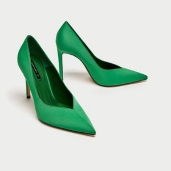 emerald green satin shoes